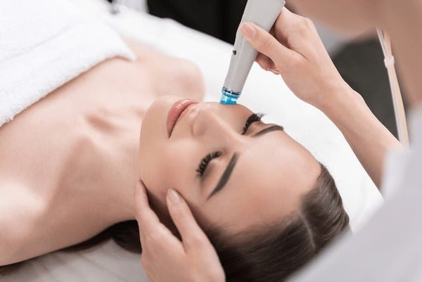 MICRODERMOABRASIONE VISO - LA BEAUTÈ LE CLUB